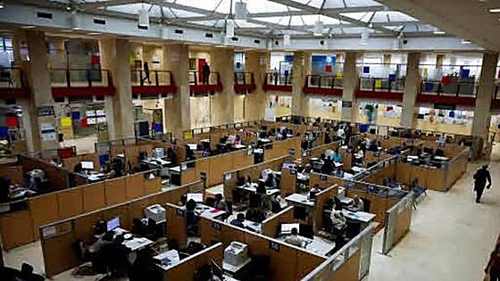 Number of public service workers rockets in Spain by more than half a million in five years