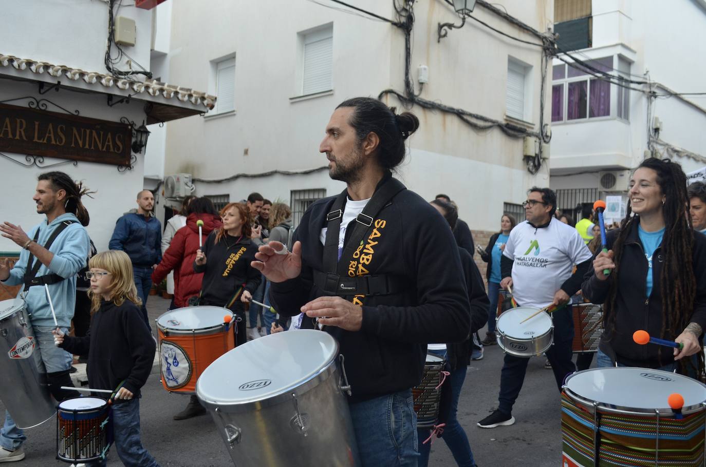Thousands of residents take to the streets in Coín in bid to protect their water supply