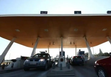 Costa del Sol mayors support call to scrap motorway tolls until train line from Malaga is extended along the coast