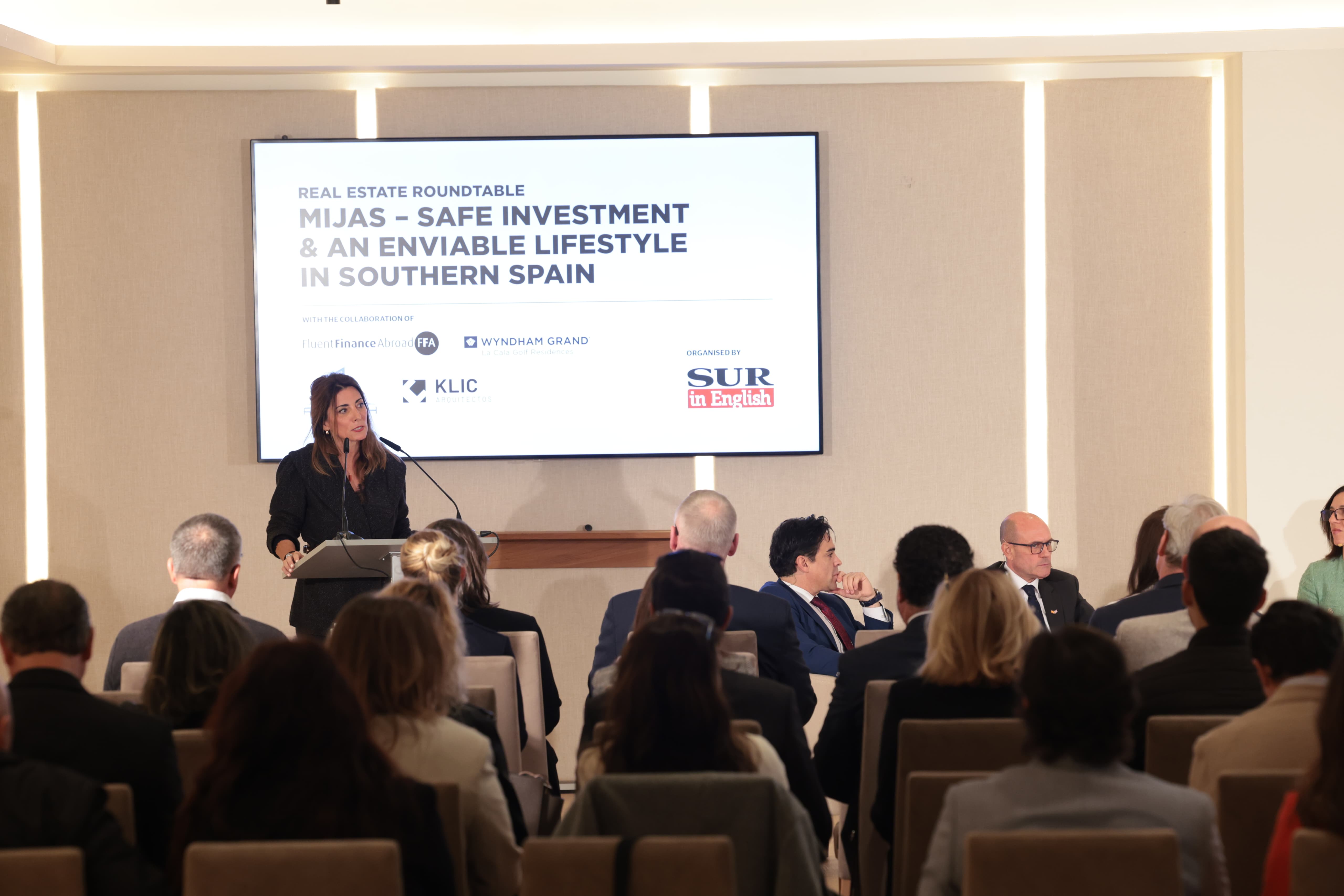 SUR in English real estate roundtable, in images