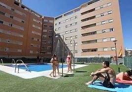 Swimming pool confusion on the Costa amid ongoing drought crisis: Will they be allowed to open this summer?