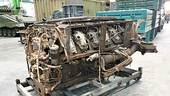 Owner of Benalmádena workshop arrested for illegal shipment of military vehicle parts to Saudi Arabia