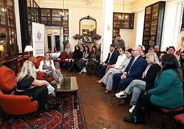 The panel discussion in the Garrison Library.