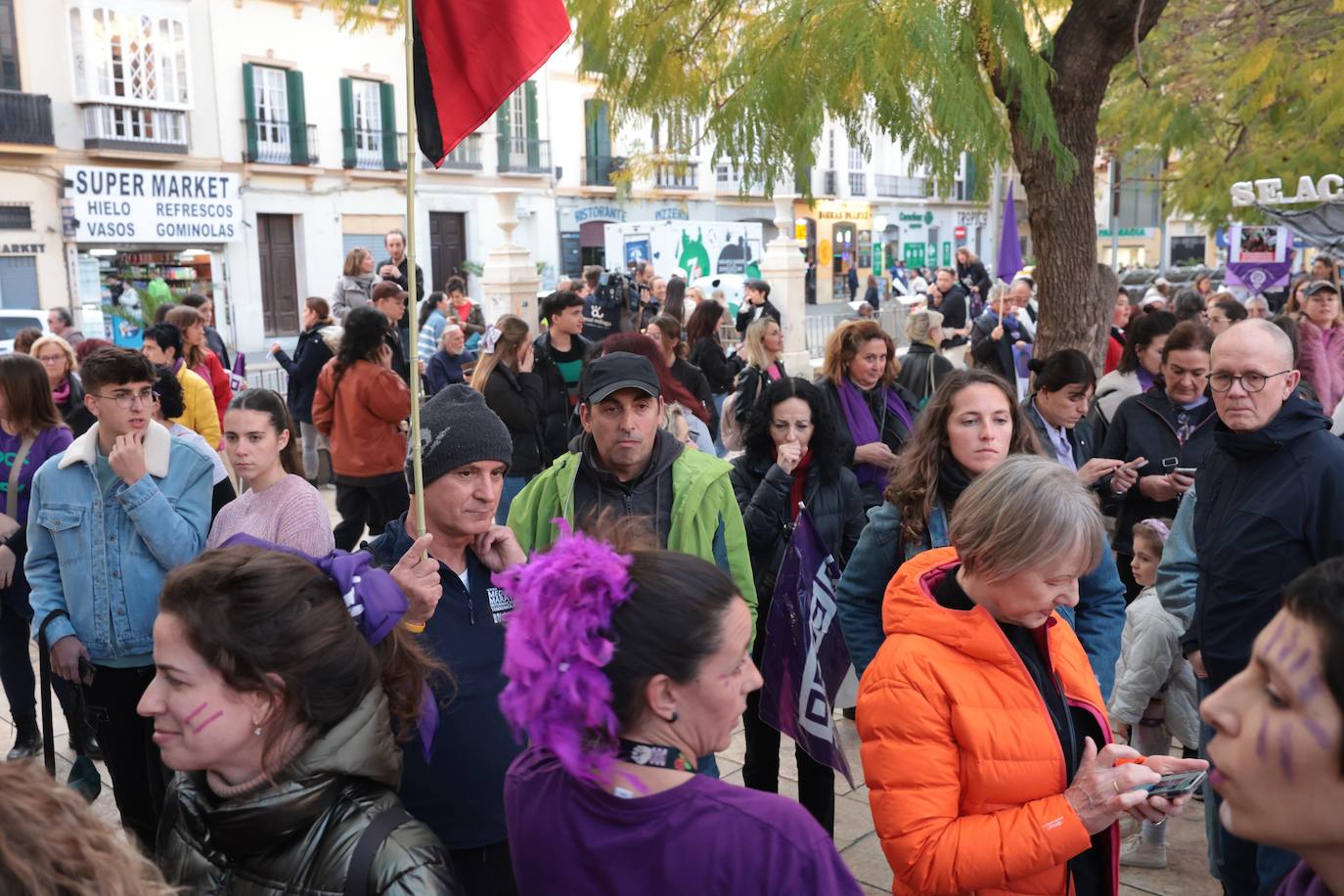 Thousands join massive women's day march in Malaga