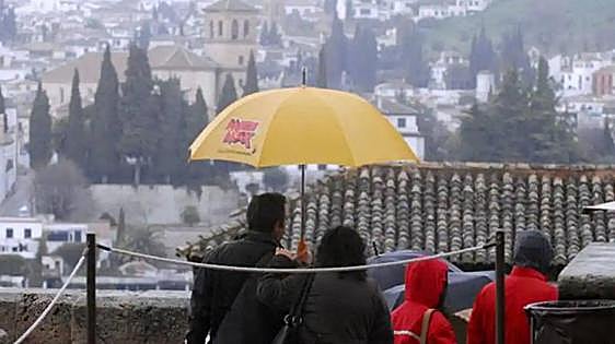 Wintry weather hits south of Spain with five provinces of Andalucía under alert for rain, snow, wind or rough sea conditions