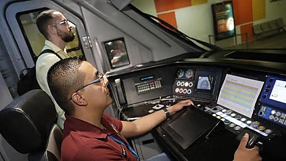 Renfe looking to hire 600 new train drivers