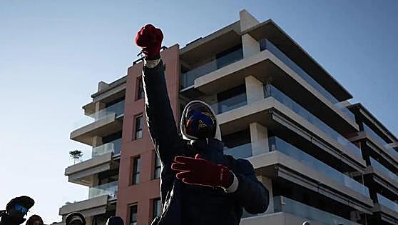 Basque party proposes legal change in Spain to evict squatters within 48 hours
