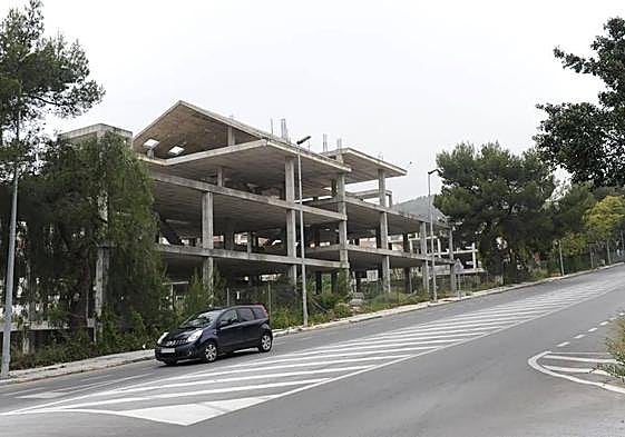 Unfinished building in Xarblanca.