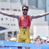 González as he crossed the line in Hong Kong.