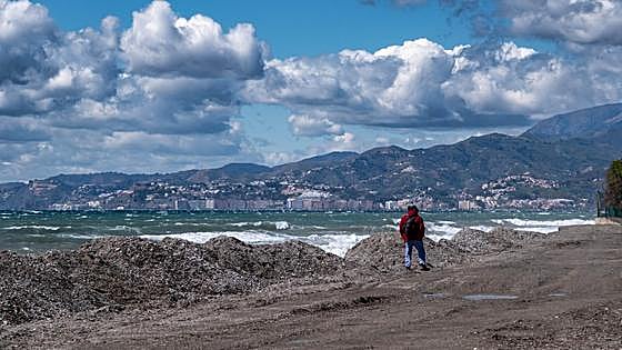 Storm hits regeneration work on Granada beach