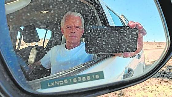 The German who swapped tourists in Marbella for lions in Africa