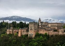 The Alhambra in Granada, one of Andalucía's most iconic images.