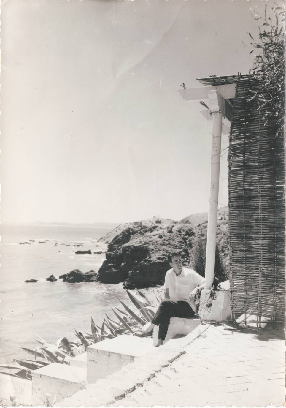 Fernando Aguirre España on the beach at La Verdad