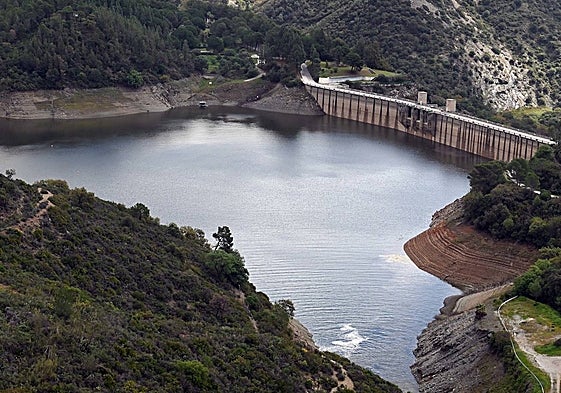 Marbella's La Concepción reservoir which supplies much of the western strip of the Costa del Sol.