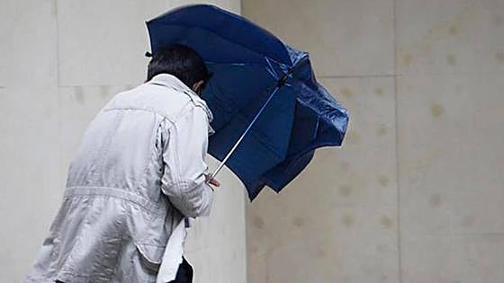 Storm Pierrick: Aemet activates yellow alerts for strong winds and coastal phenomena in two provinces of Andalucía