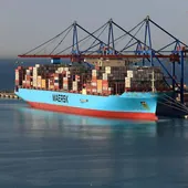 The container ship Maersk Hidalgo on Monday during operations in the Port of Malaga.