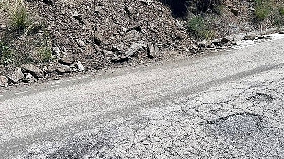 Road in poor state in Malaga province ‘must be urgently repaired’ say local residents