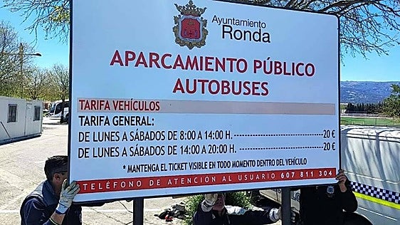 Tourist bus companies unhappy at new parking fees in Ronda