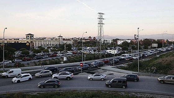 Hundreds of local residents reject plans for major expansion of Plaza Mayor shopping centre in Malaga