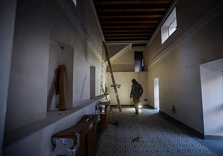 Image of the future tourist information office in the house next to the Palacio de los Córdova, in Cuesta del Chapiz.