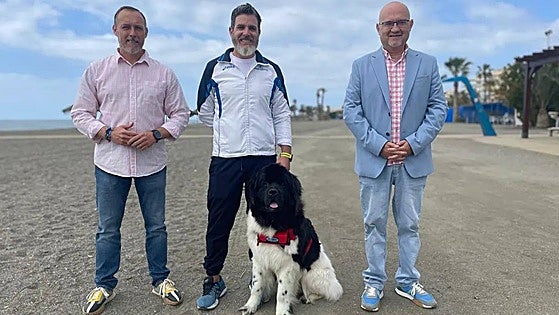 Dogs to start lifeguard training on Costa del Sol beach