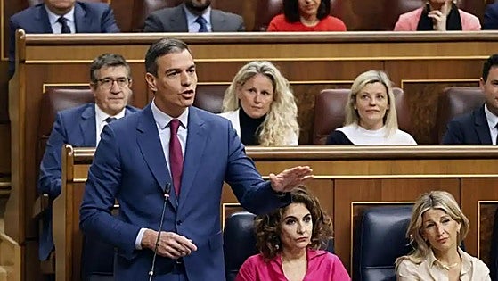 Spain's prime minister to consider standing down after wife placed under investigation