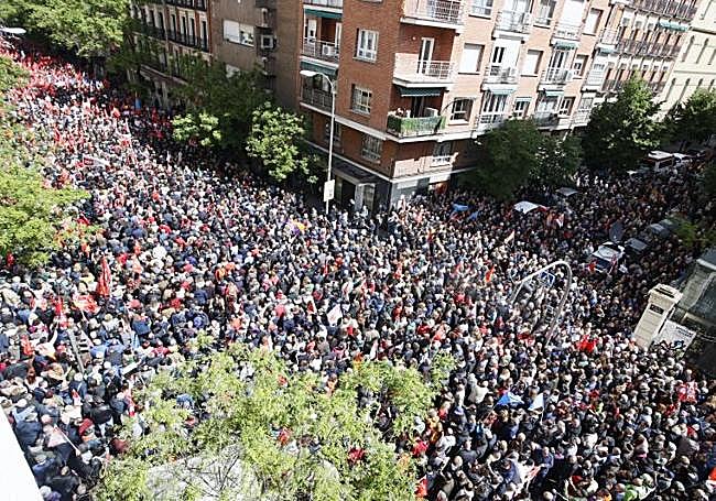 PSOE supporters outside the party headquarters on Saturday.