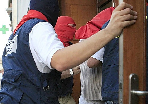 Octogenarian arrested for killing his son with a shot from a hunting rifle in north of Spain