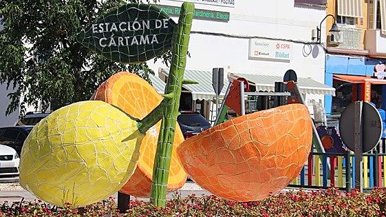 Cártama continues to improve its image with juicy new sculpture