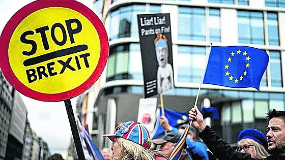 A quarter of Spanish scientists living in the UK are considering leaving the country