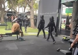 Video: Three arrested in raid on padel club gymnasium in Marbella