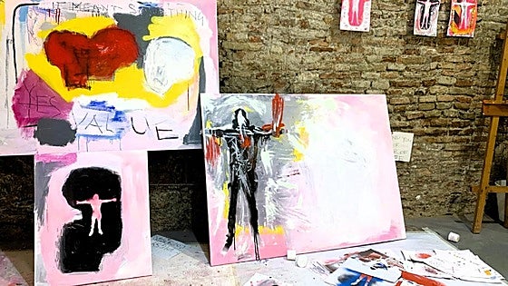 Irish artist offers latest collection before ending residency in Malaga