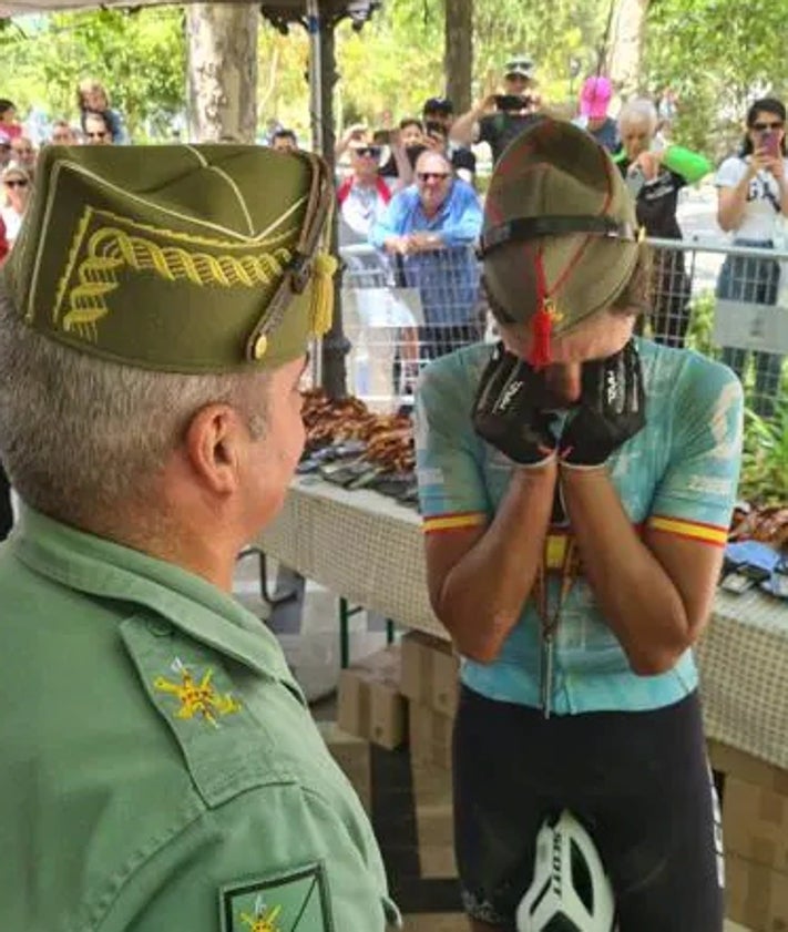 Imagen secundaria 2 - Joan Marc Falcó and Cristina Palomo, winners of the Spanish Legion&#039;s 101-kilometre race