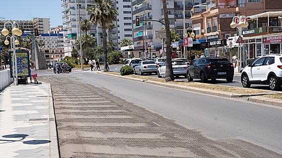 Benalmádena ends 'senseless experiment' by restoring coastal road back to two lanes