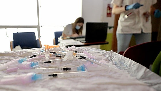 What are the symptoms of FLiRT, the new coronavirus variant that has just arrived in Spain?
