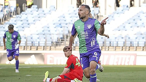 Veteran striker instrumental in Malaga CF's crucial win against Real Madrid Castilla