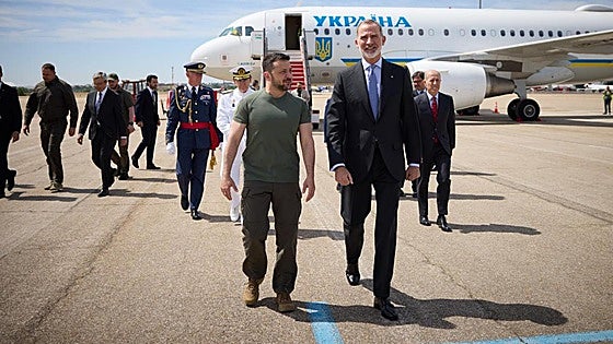 King Felipe welcomes Ukraine's president Volodymyr Zelenski on his second visit to Spain