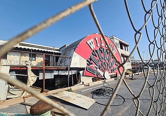 The Willow in its current state of deterioration.