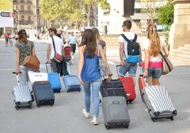 Government's 'Verano Joven' scheme returns with big discounts to travel around Spain and Europe for young people