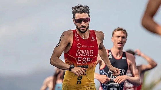 Alberto González, Malaga's first triathlete to qualify for the Olympics