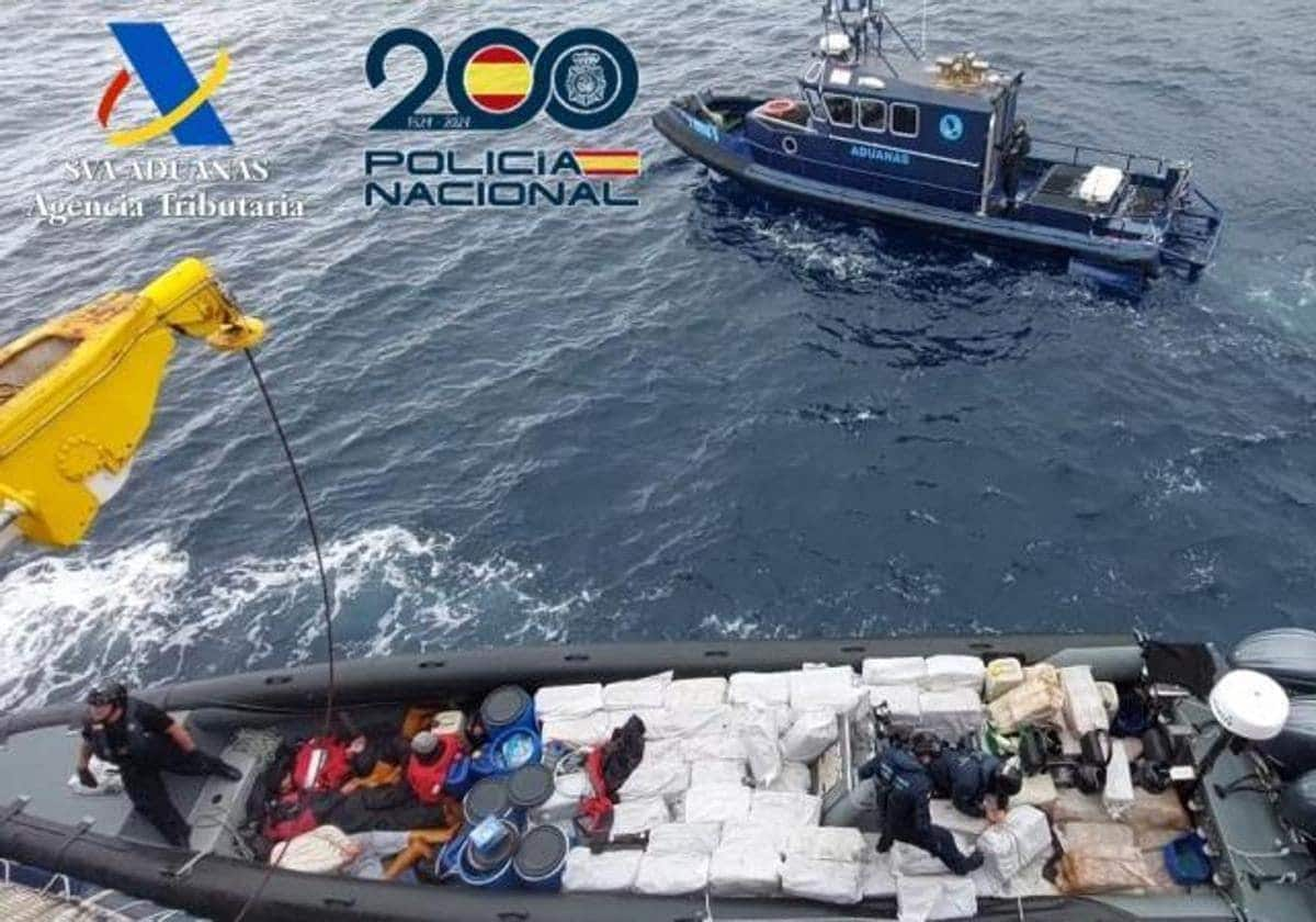 Narco-boat crew member dies after chase and collision involving customs ...