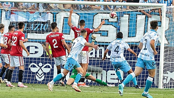 Roberto double gifts Malaga CF narrow advantage in play-off final