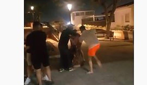 Bar owner seriously injured after being kicked in the head during brawl in Churriana