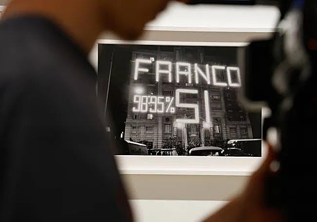 The exhibition also shows the effects of the Franco regime on the streets of Malaga.