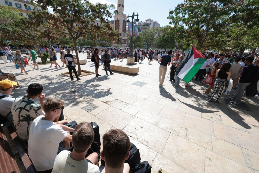 Housing crisis demonstration in Malaga, in pictures