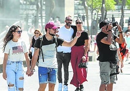 Spain on track for new record year more than 33 million tourists up to end of May: the amount they spend is up massively too