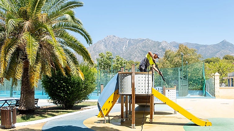 Playgrounds in Marbella to get a special spring clean during busy summer season