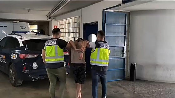 Man arrested in Fuengirola after young foreign tourist held in choke hold and raped in Marbella