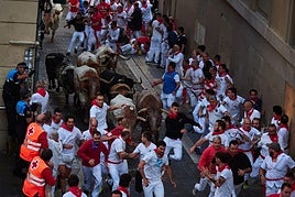Six people receive hospital treatment following second day of San Fermín bull-running festival in Spain