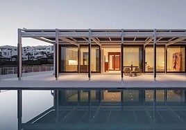 Award-winning house by Juan Manuel Sánchez La Chica and Adolfo de la Torre Prieto.